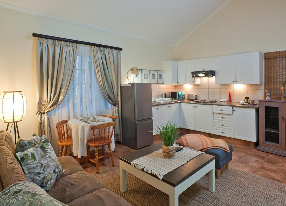 Birches Cottage & The Willows Garden Room 언더버그 외부 사진